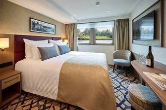 Viva Cruises VIVA RUBY Window Cabin 2 ©Viva Cruises.jpg